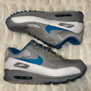 Nike Air Max 90 SZ 10.5 2012